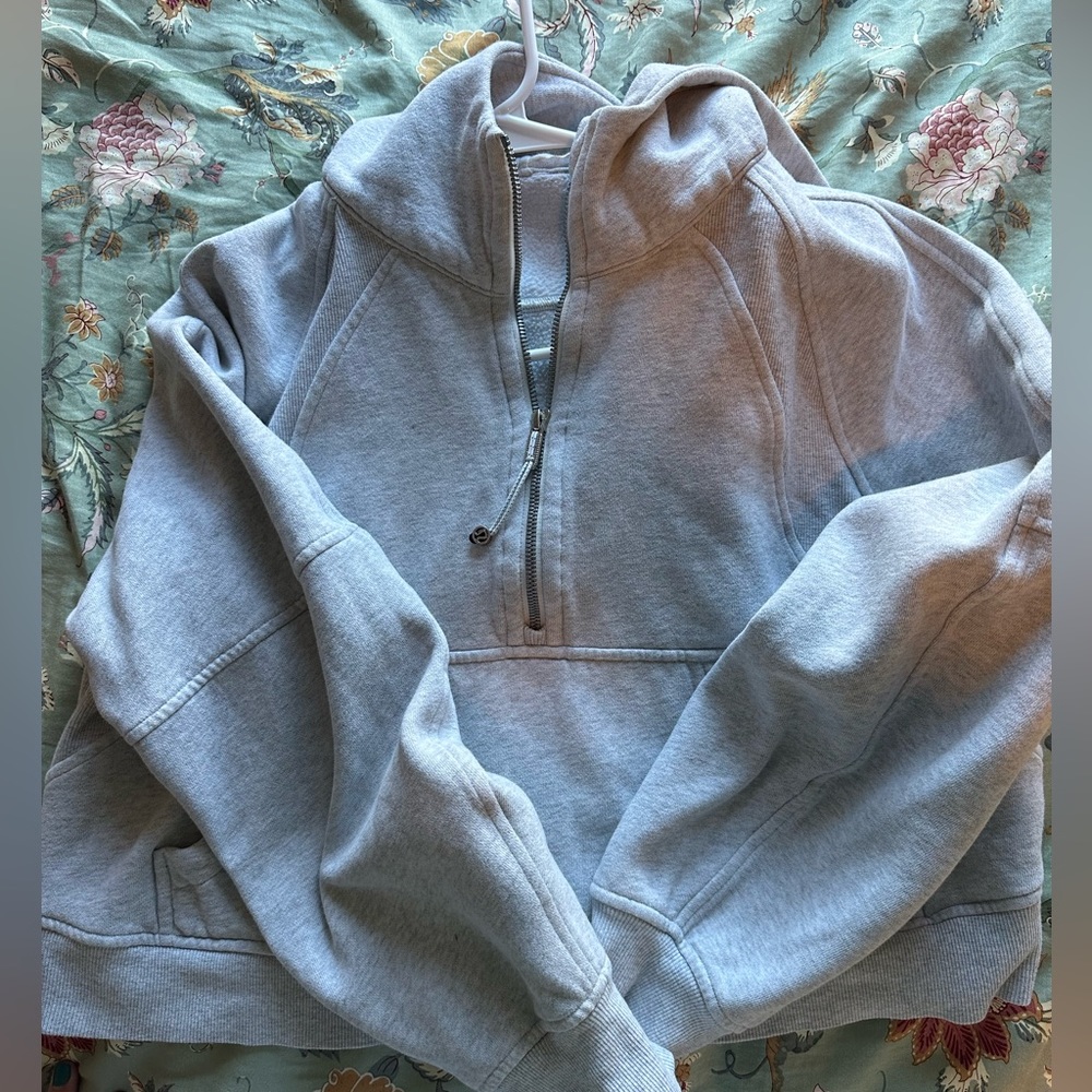 LULULEMON SCUBA HALF-ZIP!